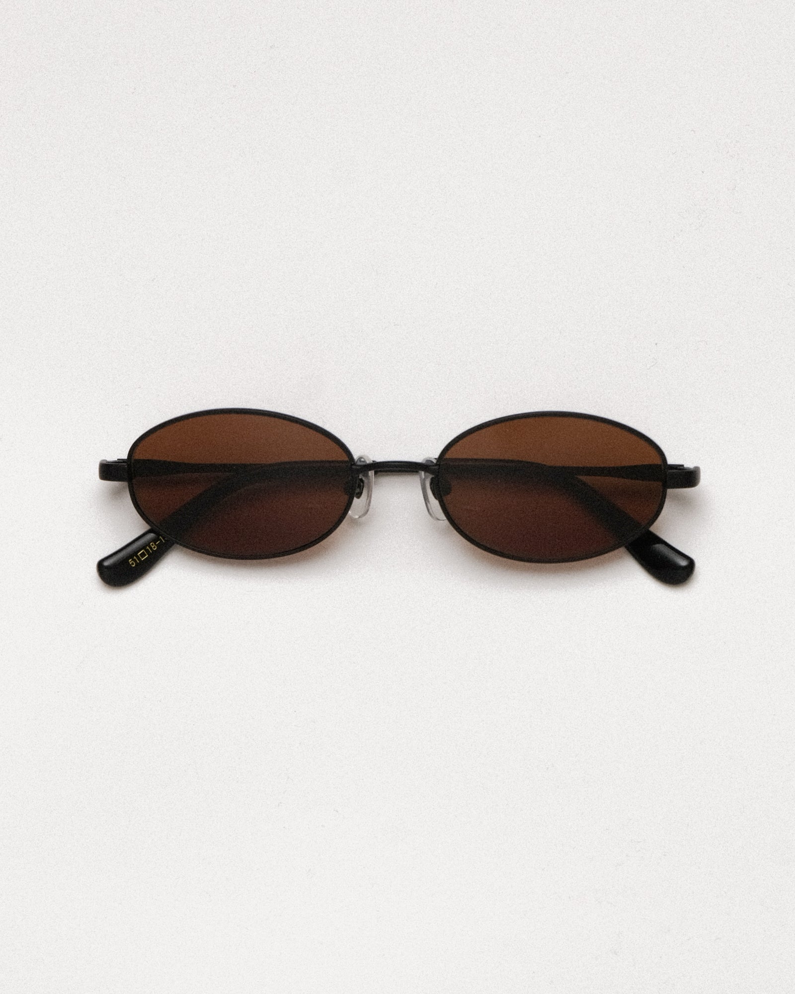 NIKIのアイウェア[niki eyewear - noir / black] レンズカラー : dark brown