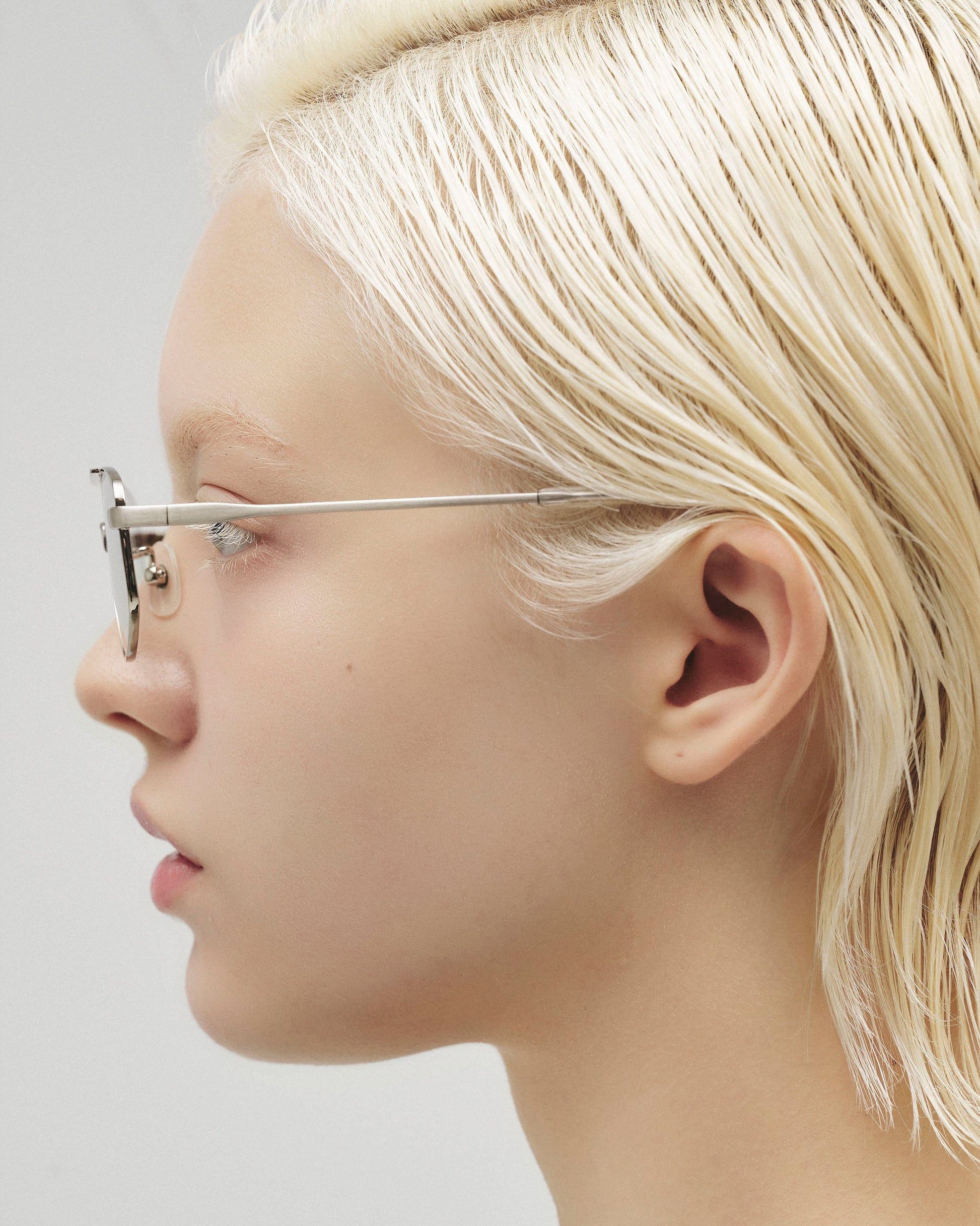 NIKIのアイウェア[niki eyewear - sable / silver] レンズカラー : clear