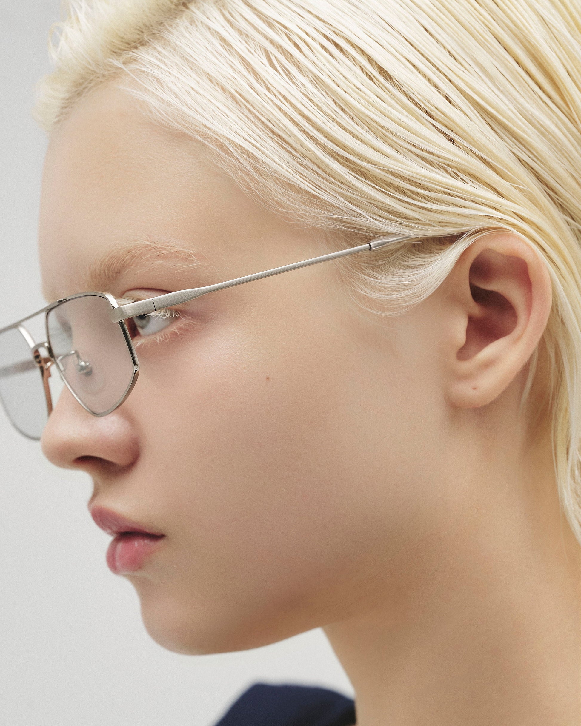 NIKIのアイウェア[niki eyewear - sable / silver] レンズカラー : clear