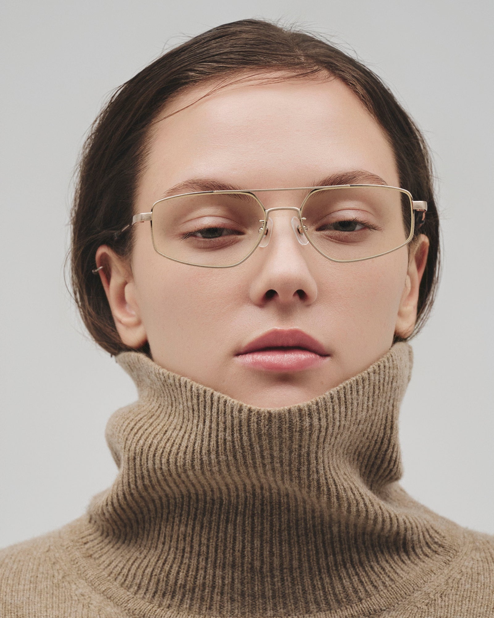 NIKIのアイウェア[niki eyewear - sable / gold] レンズカラー : clear