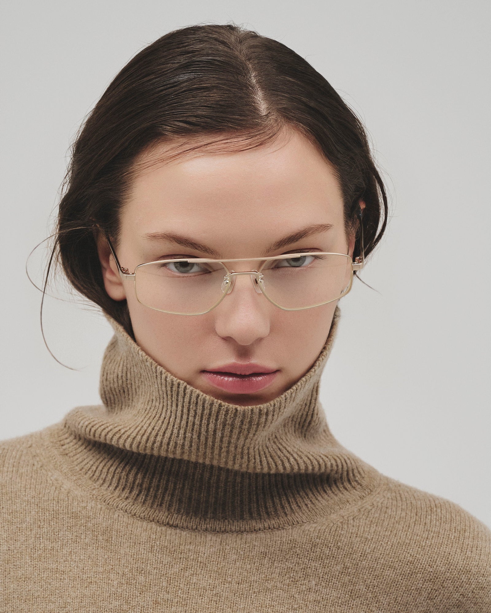 NIKIのアイウェア[niki eyewear - sable / gold] レンズカラー : clear