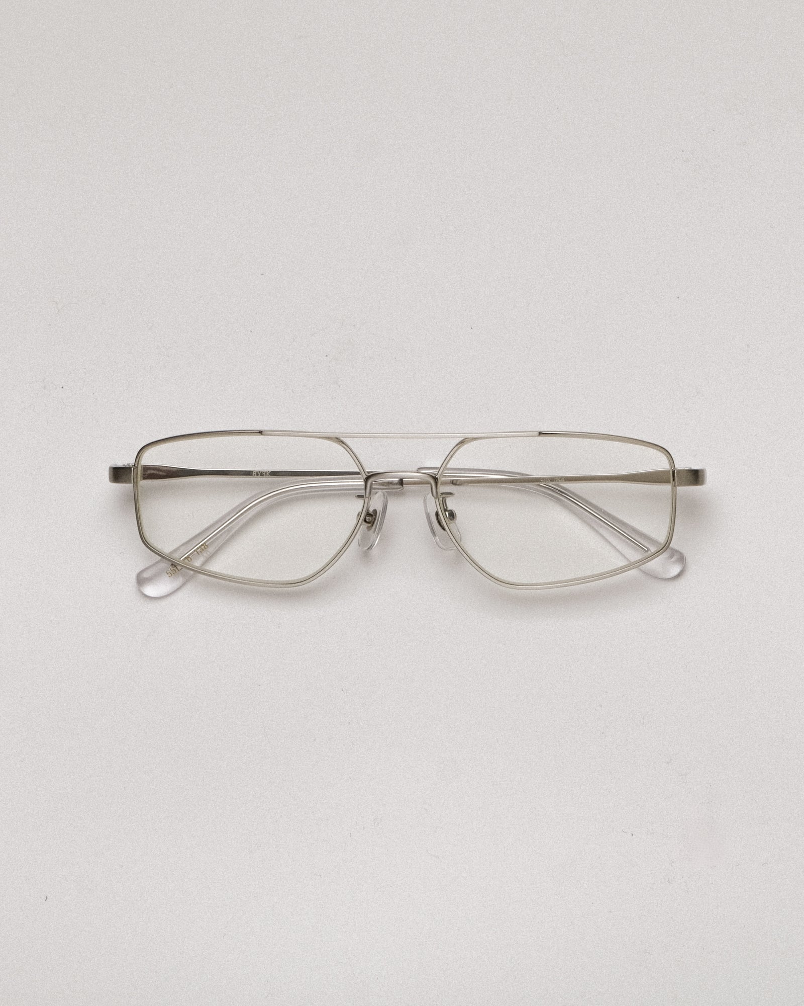 NIKIのアイウェア[niki eyewear - sable / silver] レンズカラー : clear