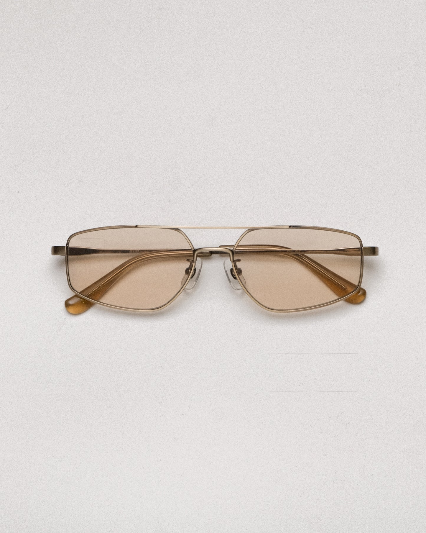 NIKI eyewear - Sable (antique gold)