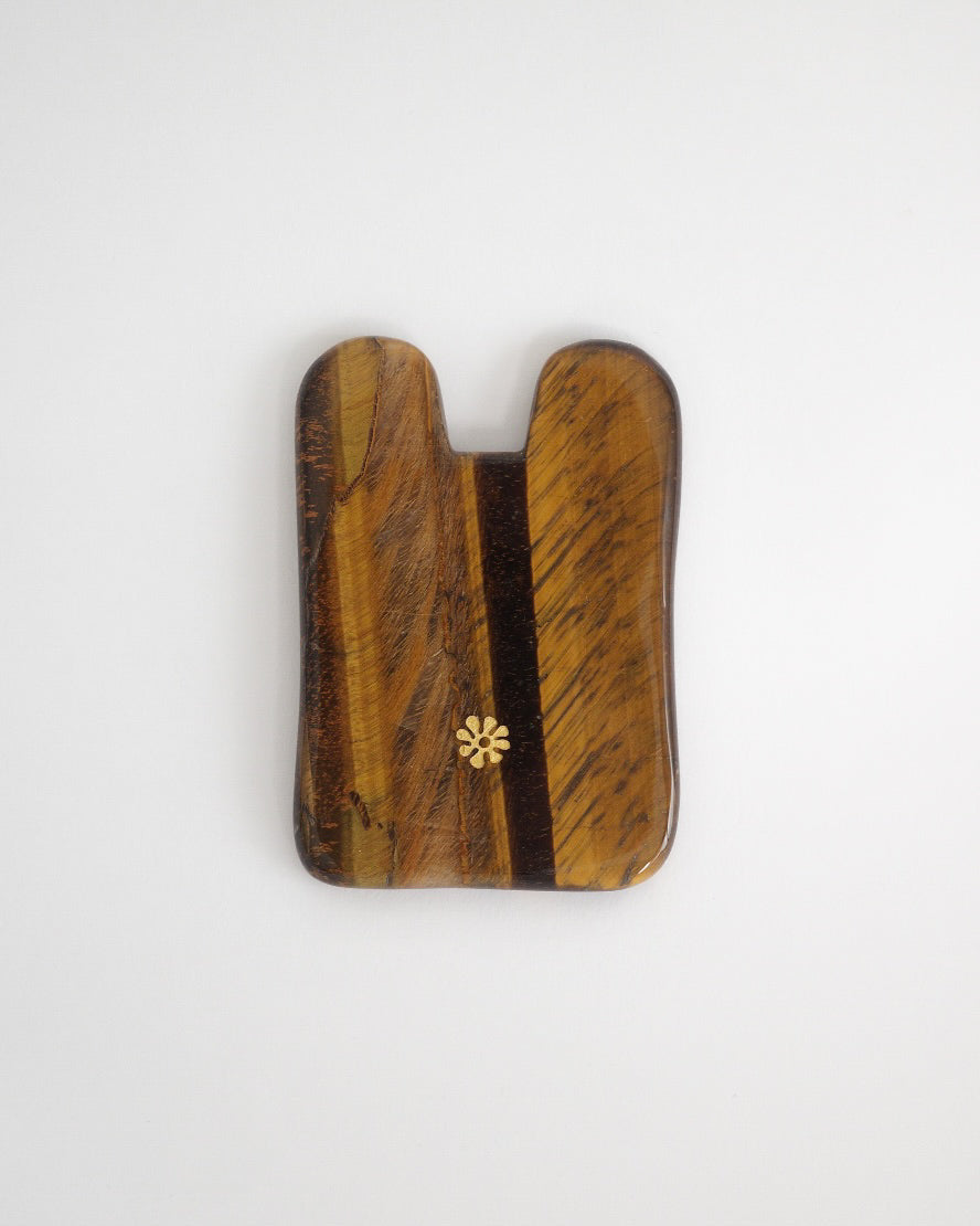 NIKIのウェルネスライン[dune wellness club - yellow tiger's eye gua sha]