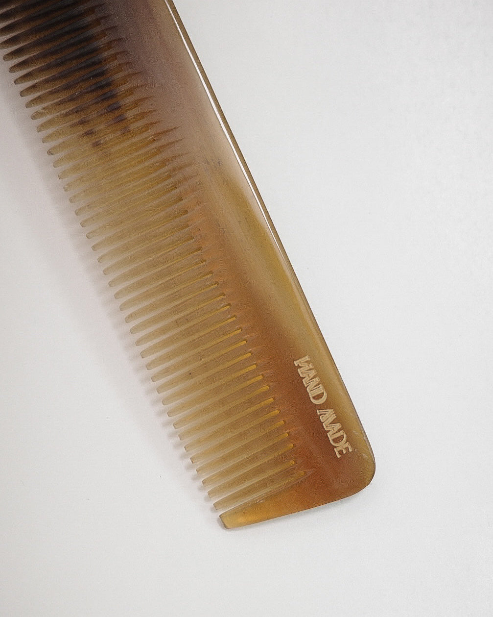 NIKIのウェルネスライン[dune wellness club - buffalo horn comb]